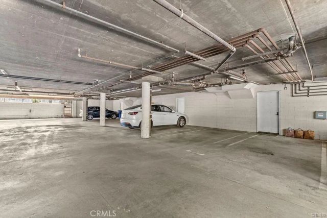 13819 Burbank Boulevard 7, Van Nuys, CA 91401