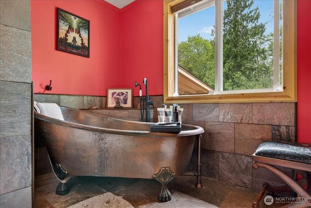 20340 State Route 534, Mount Vernon, WA 98274