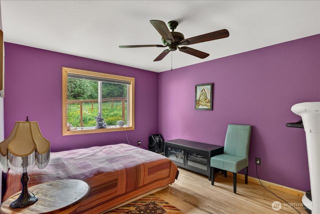 20340 State Route 534, Mount Vernon, WA 98274