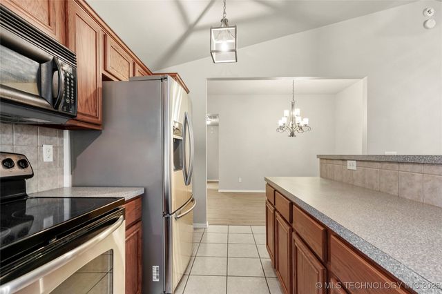 18717 E 50th Place S, Tulsa, OK 74134