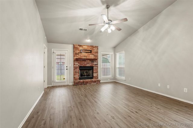 18717 E 50th Place S, Tulsa, OK 74134