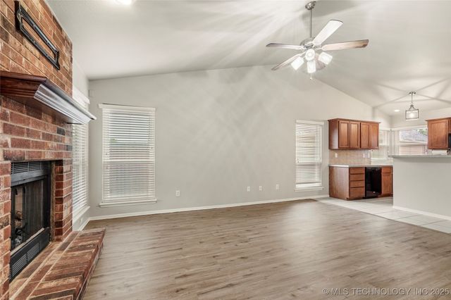 18717 E 50th Place S, Tulsa, OK 74134