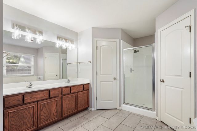 18717 E 50th Place S, Tulsa, OK 74134