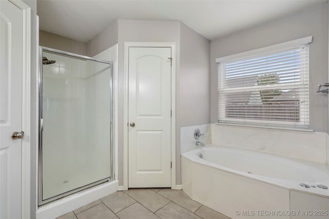 18717 E 50th Place S, Tulsa, OK 74134