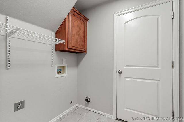 18717 E 50th Place S, Tulsa, OK 74134