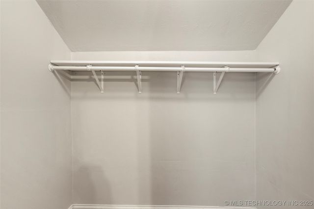 18717 E 50th Place S, Tulsa, OK 74134