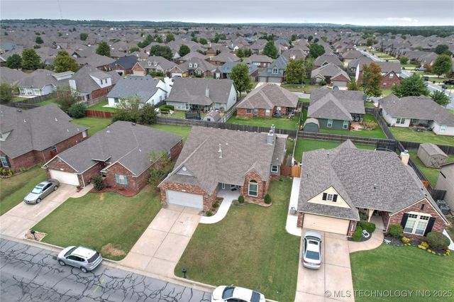 18717 E 50th Place S, Tulsa, OK 74134