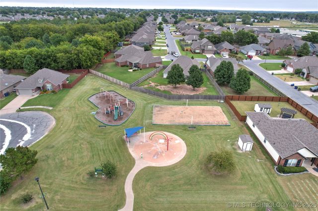 18717 E 50th Place S, Tulsa, OK 74134