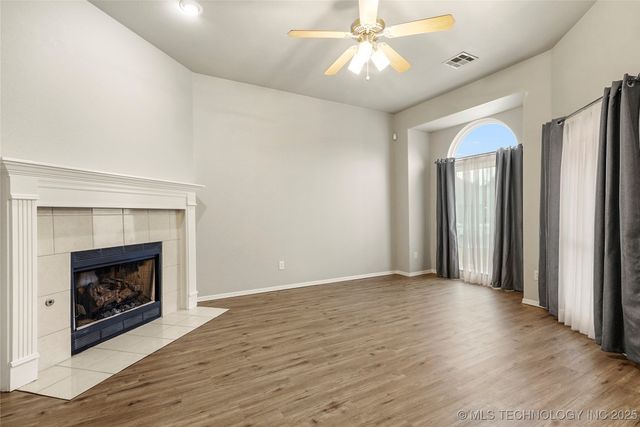 18717 E 50th Place S, Tulsa, OK 74134