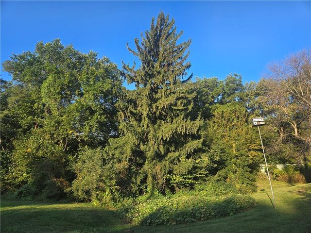 402 Jefferson Street, Waverly, MO 64096