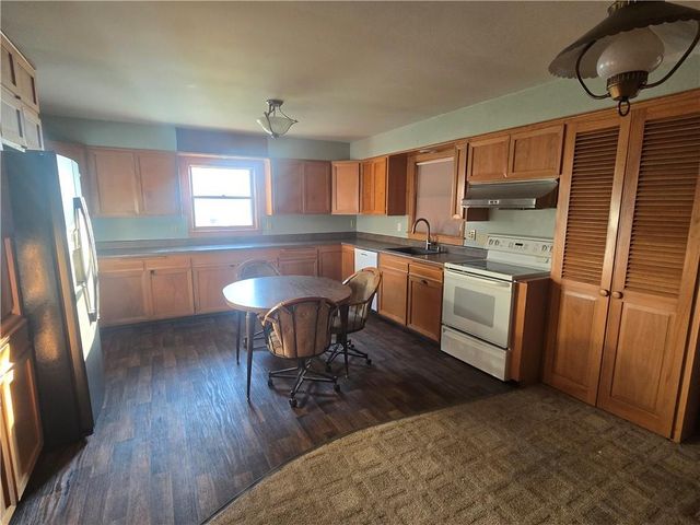 402 Jefferson Street, Waverly, MO 64096