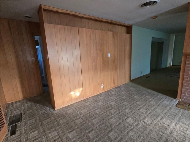 402 Jefferson Street, Waverly, MO 64096