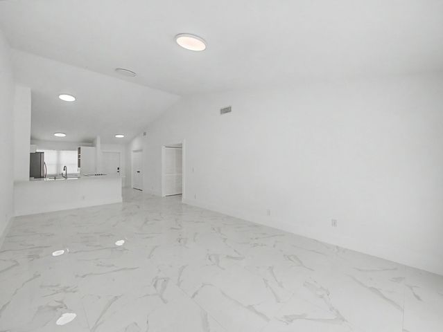 8464 Lake Worth Court, Wellington, FL 33467