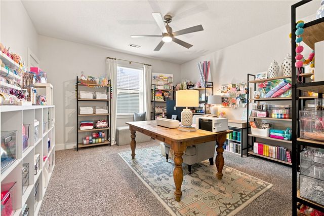 4460 W Bronco Drive, Fayetteville, AR 72704