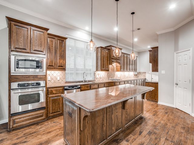 9609 Sam Bass Trail, Fort Worth, TX 76244