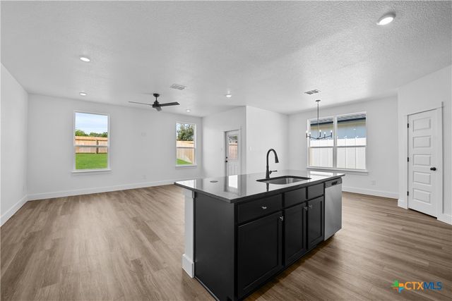 1208 Peppermint Drive, Temple, TX 76501