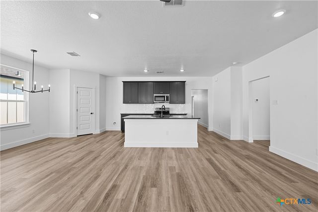 1208 Peppermint Drive, Temple, TX 76501