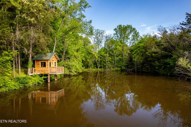 153 Finchum Lane, Sevierville, TN 37876