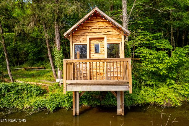 153 Finchum Lane, Sevierville, TN 37876