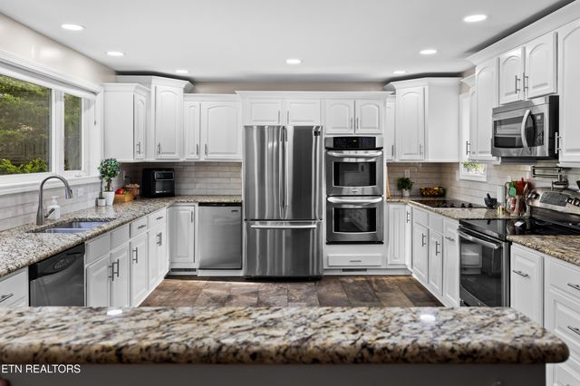 153 Finchum Lane, Sevierville, TN 37876