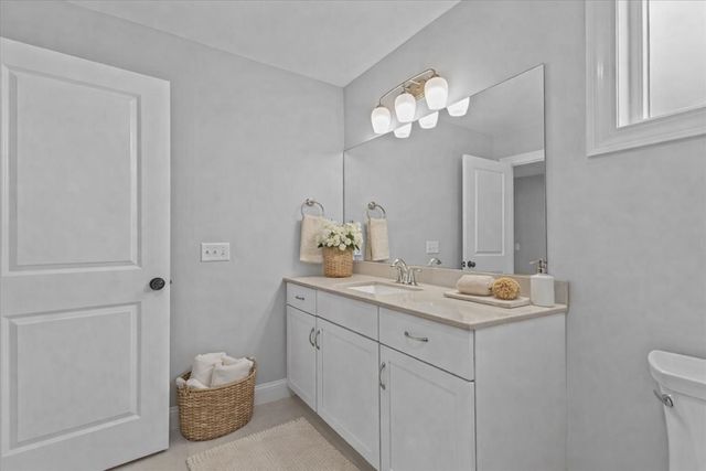 262-1 Midland Avenue, South Burlington, VT 05453