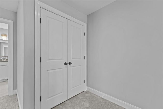 262-1 Midland Avenue, South Burlington, VT 05453