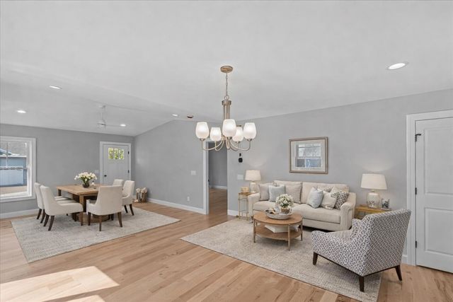 262-1 Midland Avenue, South Burlington, VT 05453