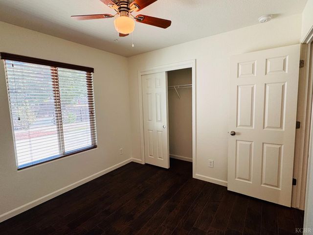 5824 E Kaviland Avenue, Fresno, CA 93727