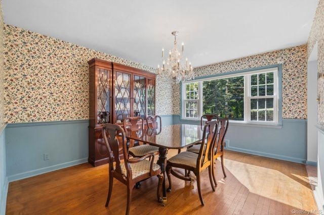 999 Knollwood Road, White Plains, NY 10603