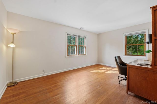 999 Knollwood Road, White Plains, NY 10603