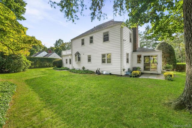 999 Knollwood Road, White Plains, NY 10603