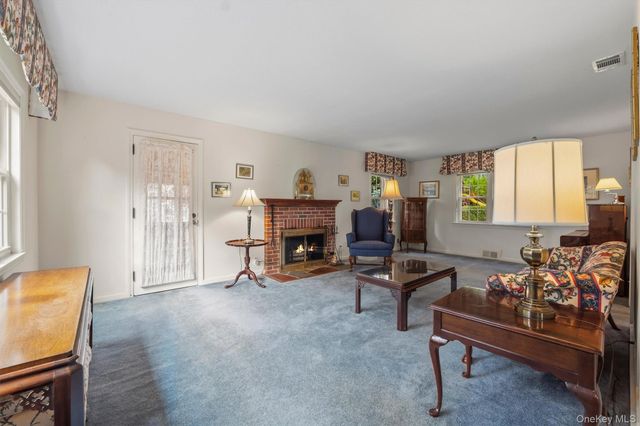 999 Knollwood Road, White Plains, NY 10603