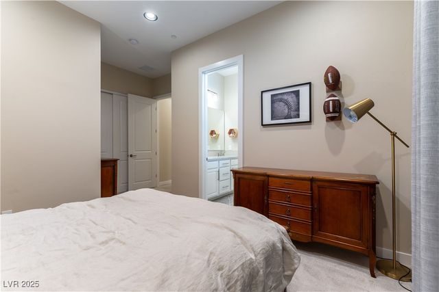 11659 Falcon Gorge Avenue, Las Vegas, NV 89138