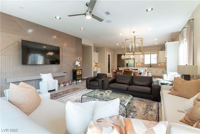 11659 Falcon Gorge Avenue, Las Vegas, NV 89138