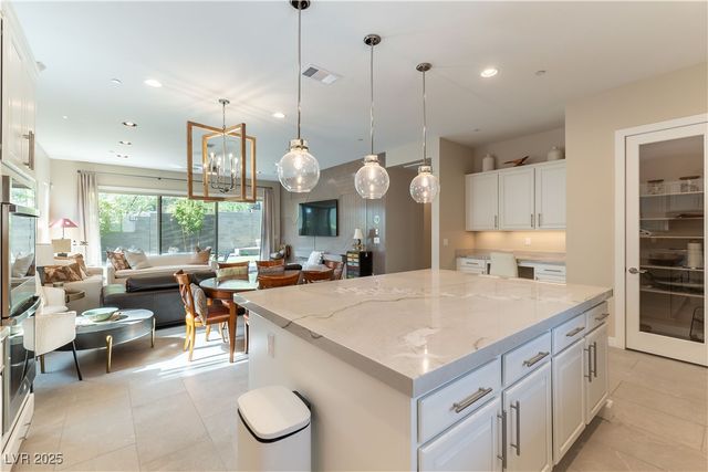 11659 Falcon Gorge Avenue, Las Vegas, NV 89138