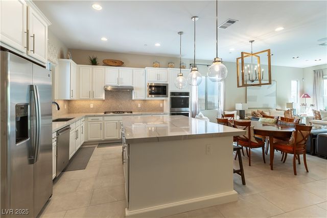 11659 Falcon Gorge Avenue, Las Vegas, NV 89138