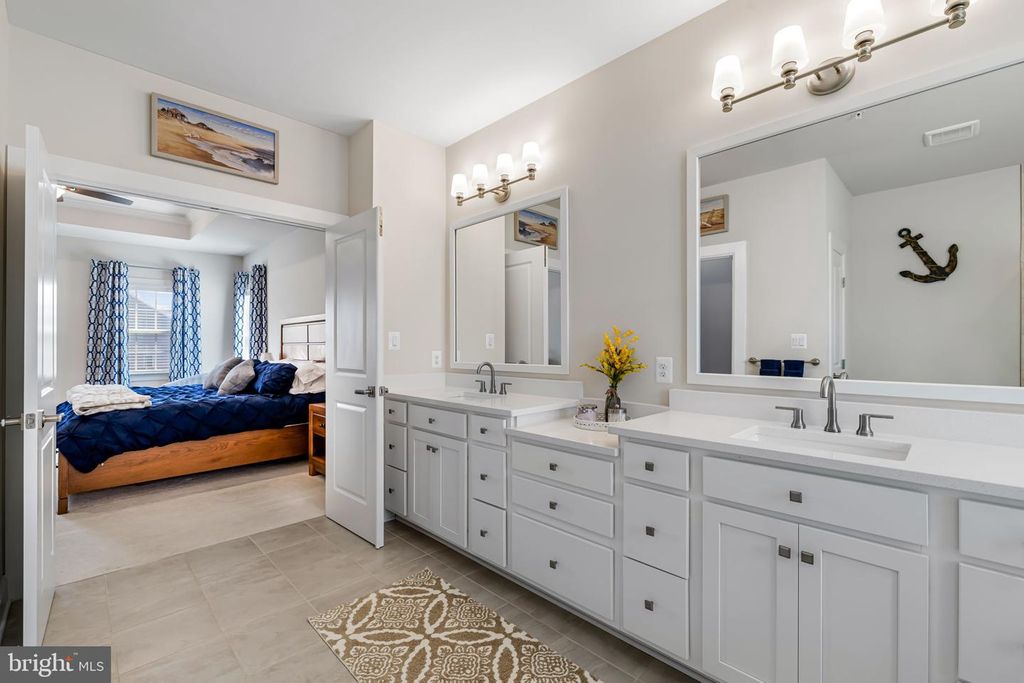 Image 19 of property listing at 15503 TWIN RIVER CIR, Bowie, MD 20716