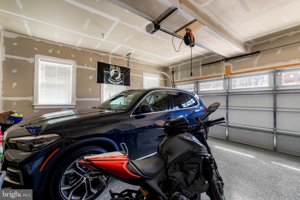 Image 57 of property listing at 15503 TWIN RIVER CIR, Bowie, MD 20716