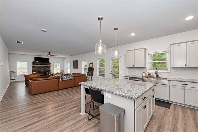 124 Turkey Creek Trail, Carrollton, GA 30117