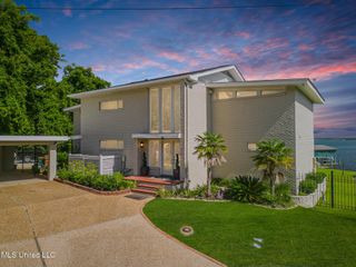 435 Christi Lane, Biloxi, MS 39531