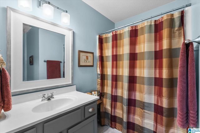 120 MEADOW VIEW CIRCLE, Pelham, AL 35124
