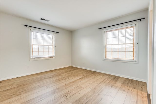 1060 Chatham Park Dr H, Scott Twp, PA 15216