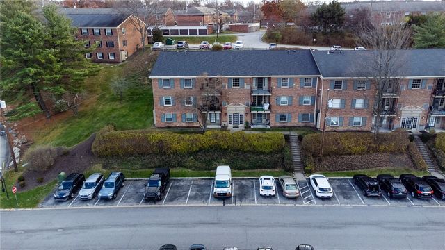 1060 Chatham Park Dr H, Scott Twp, PA 15216