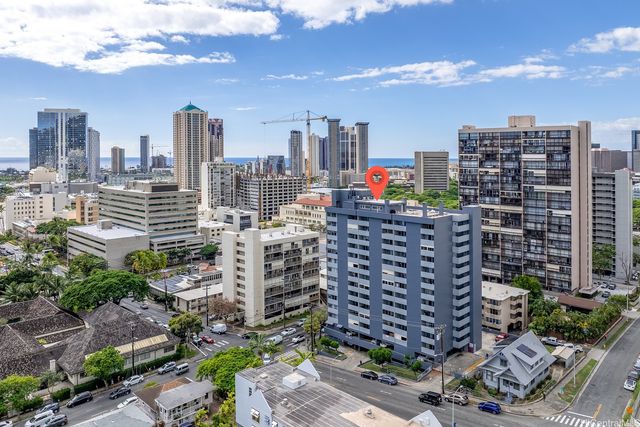 824 Kinau Street 902, Honolulu, HI 96813