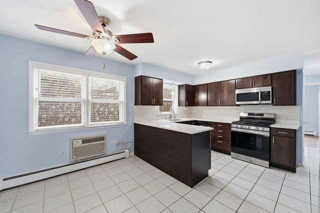 5979 N Northwest Highway 103, Chicago, IL 60631