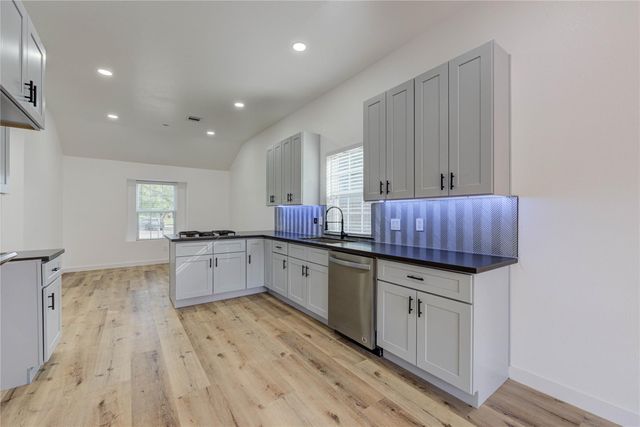 3223 Cherry Hills Drive, Missouri City, TX 77459