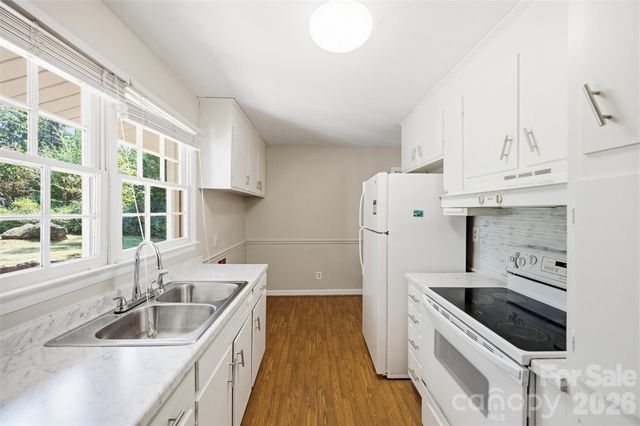1400 Lynhurst Drive, Gastonia, NC 28054