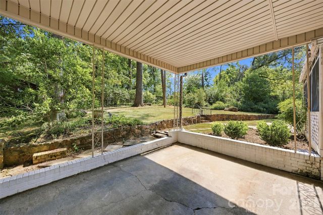 1400 Lynhurst Drive, Gastonia, NC 28054