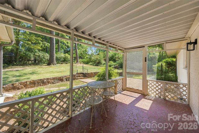 1400 Lynhurst Drive, Gastonia, NC 28054