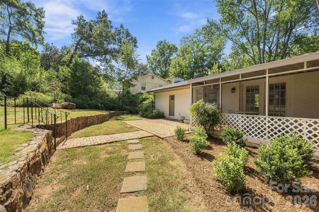 1400 Lynhurst Drive, Gastonia, NC 28054